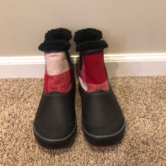 Keen Elsa Chelsea Boot flannel pattern w size 5 - Picture 4 of 5